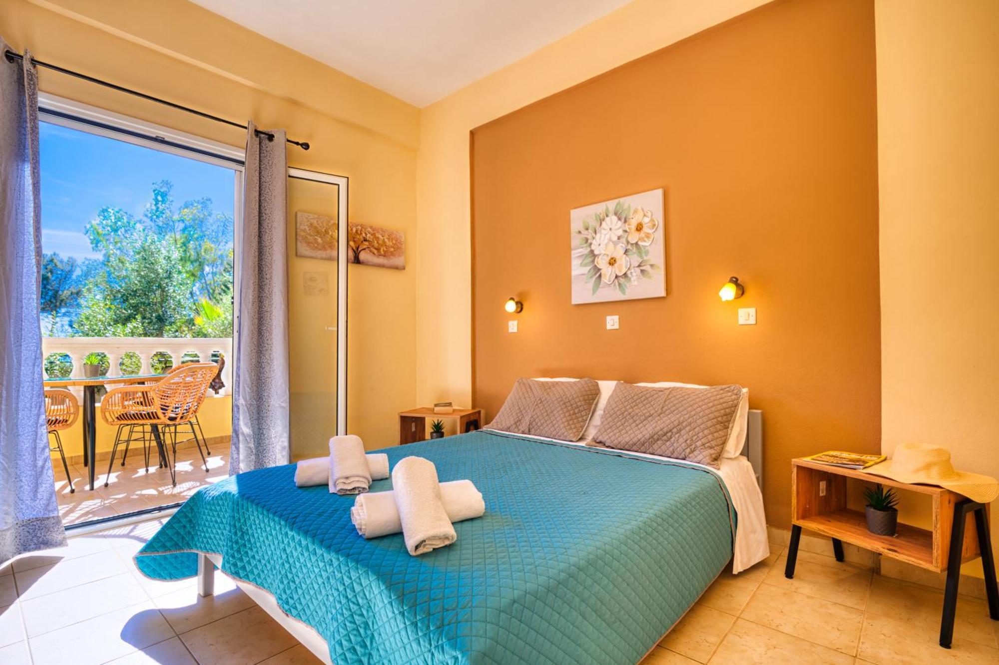 Stefanias Prasoudi Beach Agios Matthaios  Luaran gambar